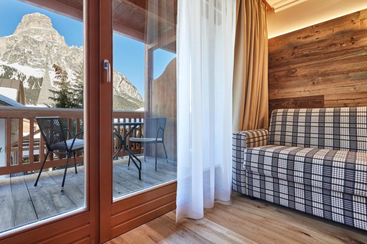 Hotel Marmolada Corvara In Badia Esterno foto