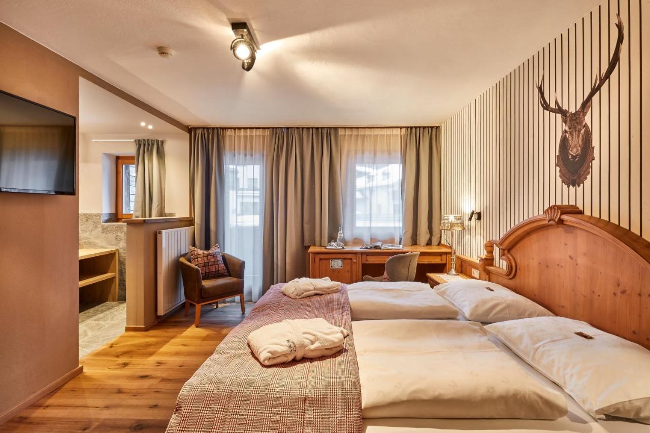 Hotel Marmolada Corvara In Badia Esterno foto
