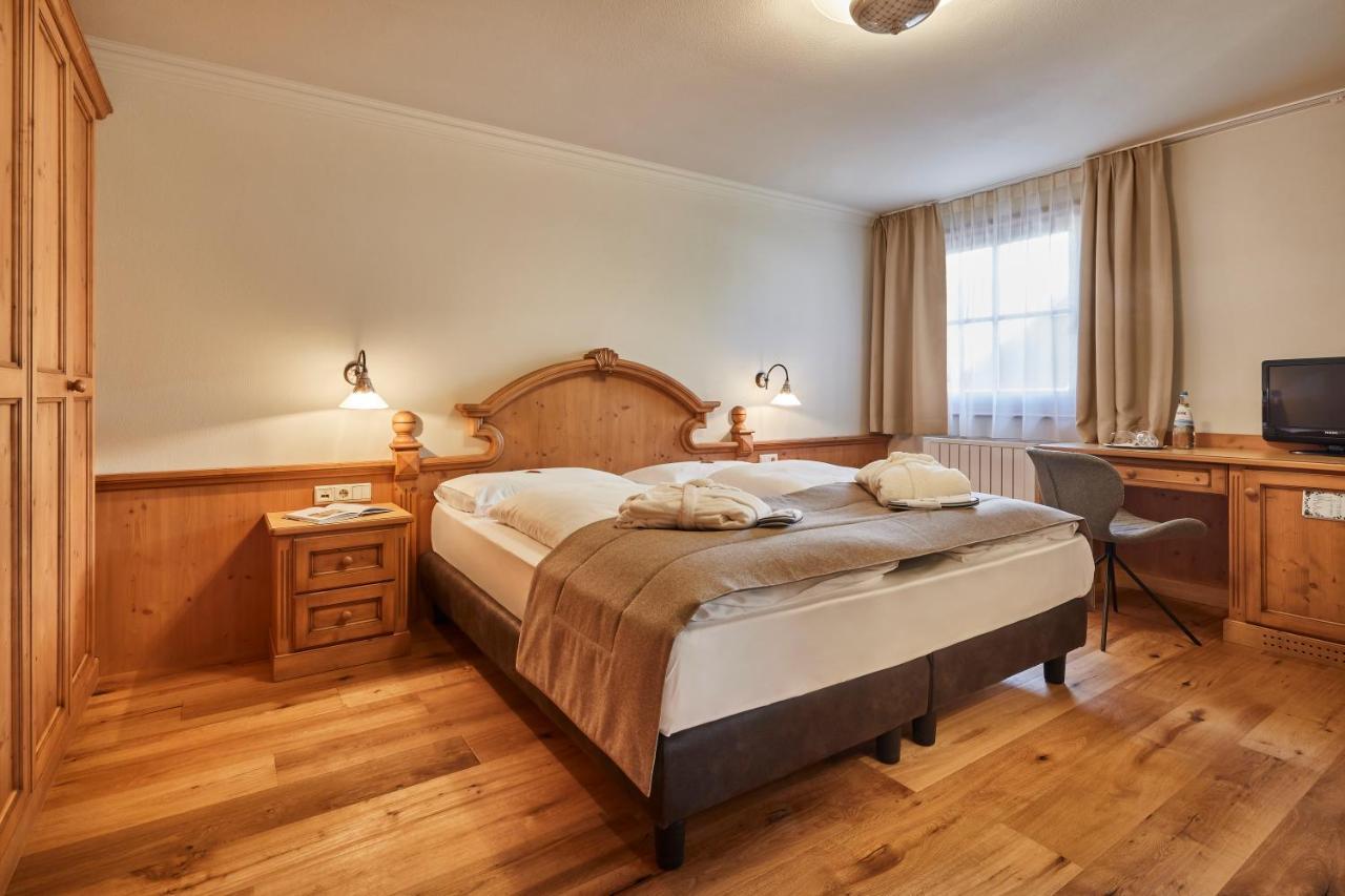 Hotel Marmolada Corvara In Badia Esterno foto