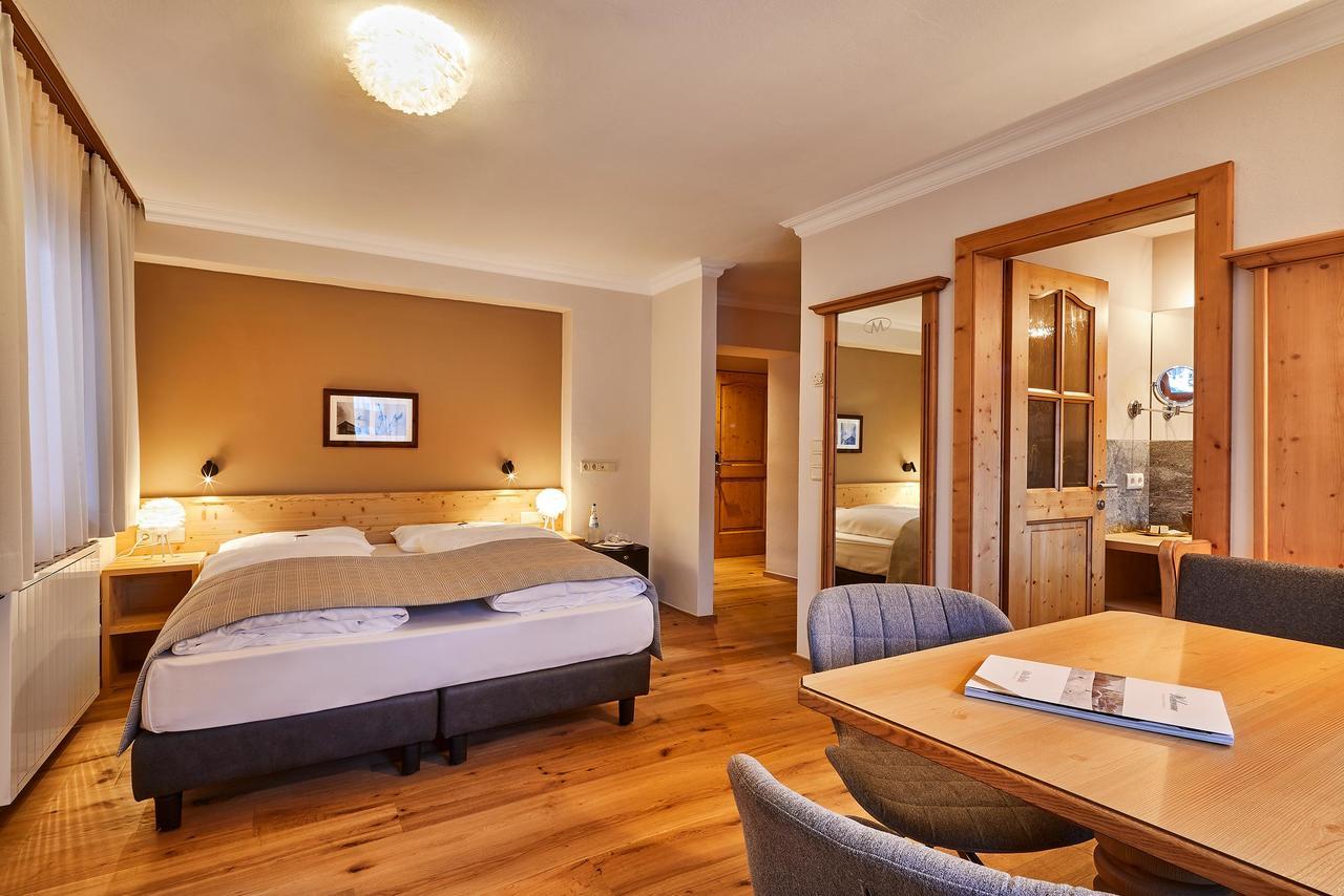 Hotel Marmolada Corvara In Badia Esterno foto