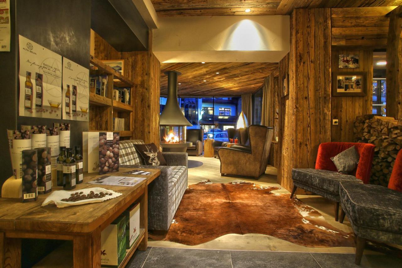 Hotel Marmolada Corvara In Badia Esterno foto